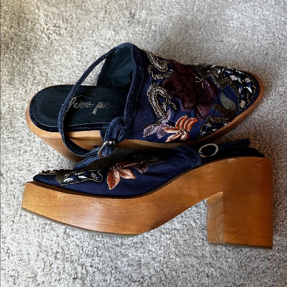 Free People Blue Cosmic Storm Wood Mules/Clogs EU 38